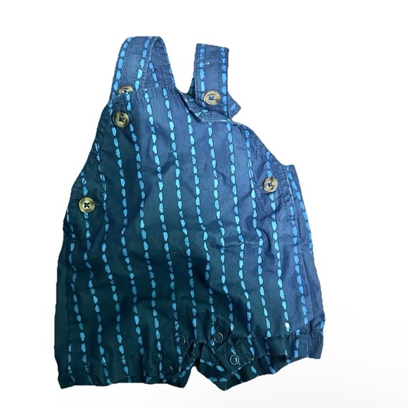 Lot Of 6 Overalls T Shirts Summer Shorts Size Newborn - Picture 4 of 6